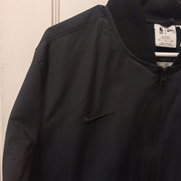 Chicago Bulls, Jacket Mens XL Black Bomber Team Issued Nike Full Zip NBA Logo - Picture 3 of 15